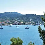 In With Seaview, Balcony, Air Condition, Wifi * Vinišće