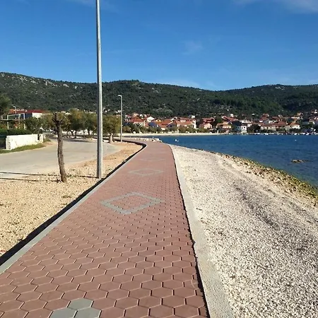 Apartmán In With Seaview, Balcony, Air Condition, Wifi *