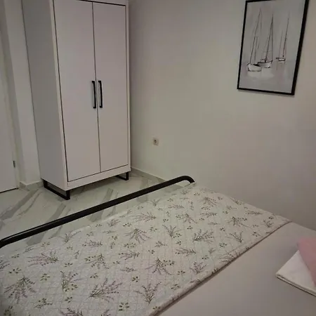 Apartment In With Seaview, Balcony, Air Condition, Wifi