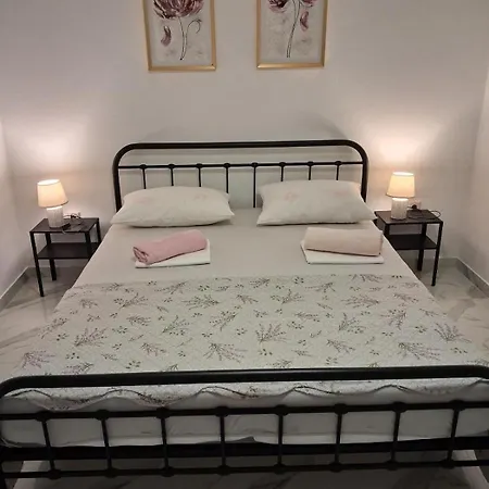 Apartmán In With Seaview, Balcony, Air Condition, Wifi *