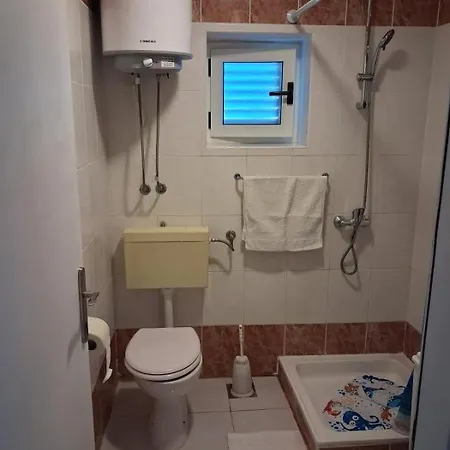Apartmán In With Seaview, Balcony, Air Condition, Wifi *