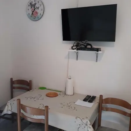 In With Seaview, Balcony, Air Condition, Wifi