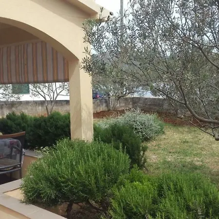 Apartmán In With Seaview, Balcony, Air Condition, Wifi Vinišće