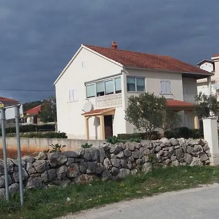 In With Seaview, Balcony, Air Condition, Wifi Vinišće
